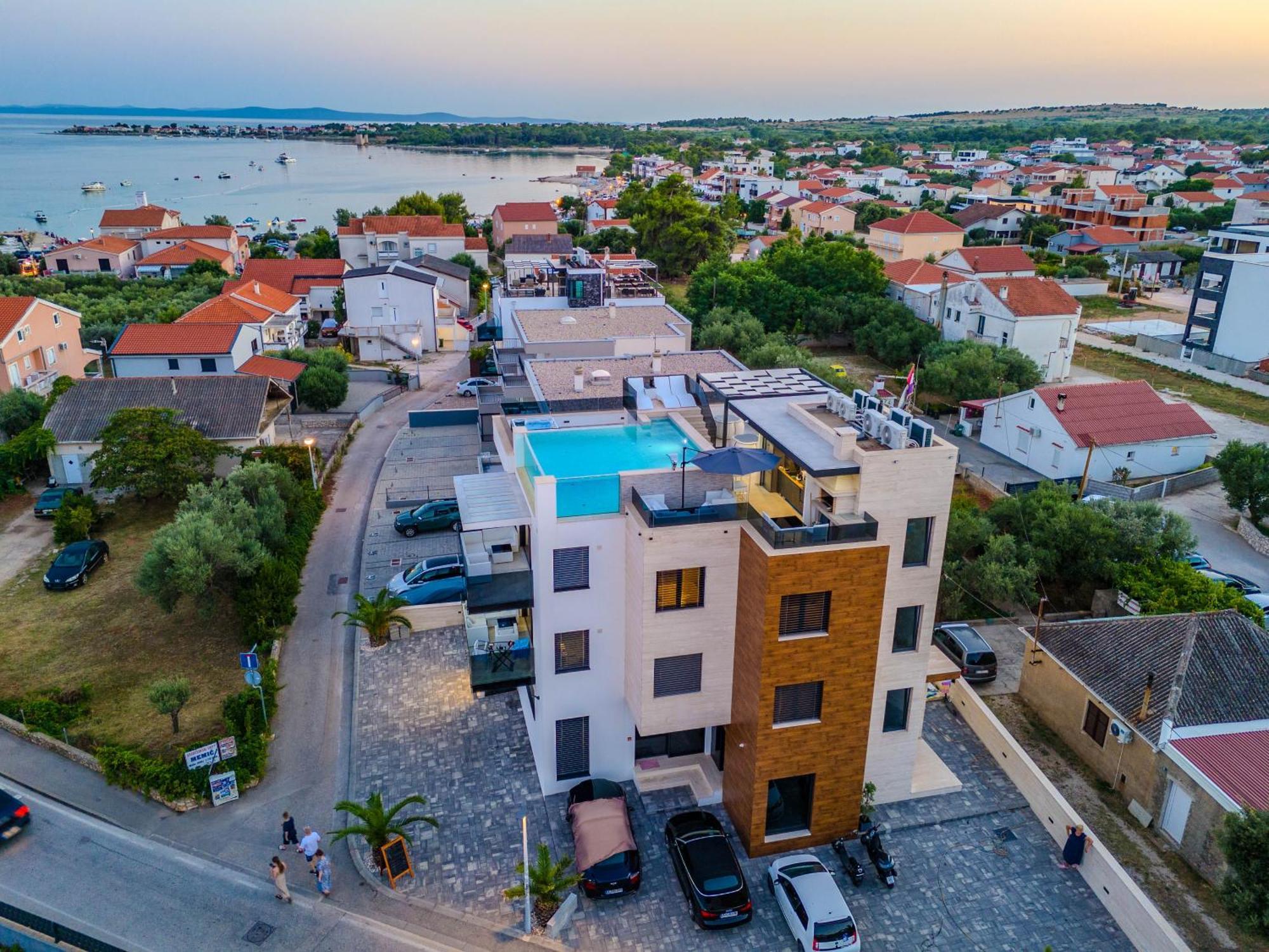 Grandpalazzo Apartments Vir Exterior foto